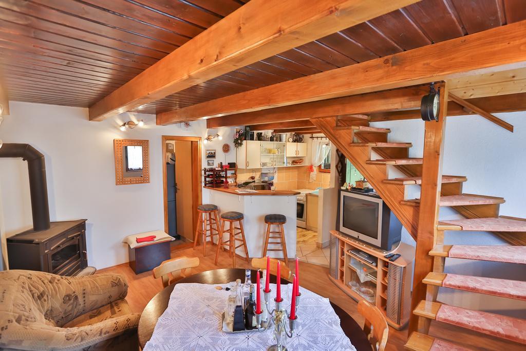 Holiday Home Tržan Josipdol Ngoại thất bức ảnh